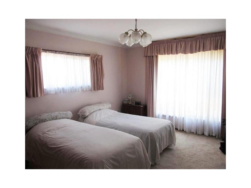 114 Emu Bay Road, Deloraine TAS 7304