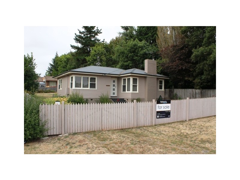 11 Grigg Street, Deloraine TAS 7304