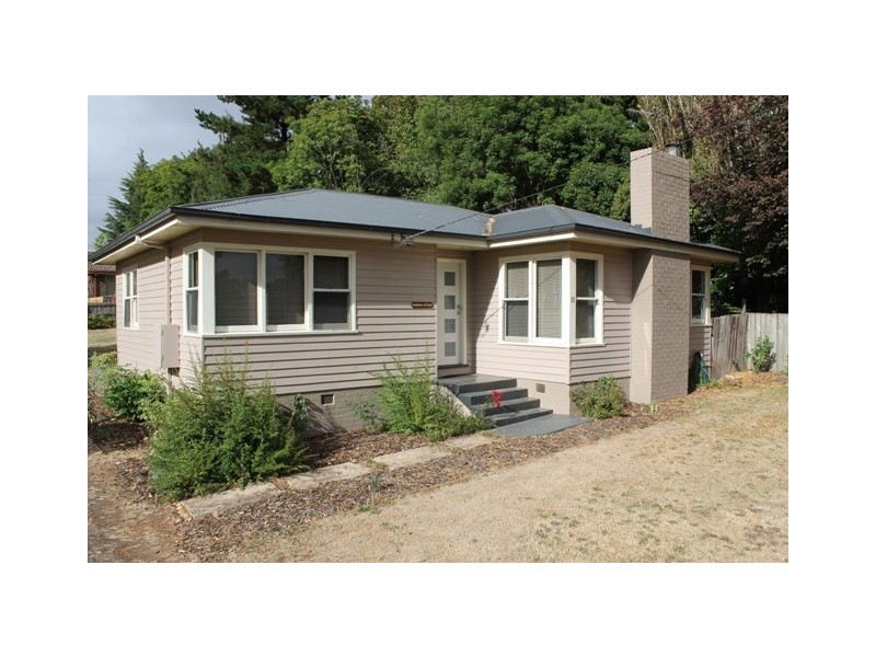 11 Grigg Street, Deloraine TAS 7304