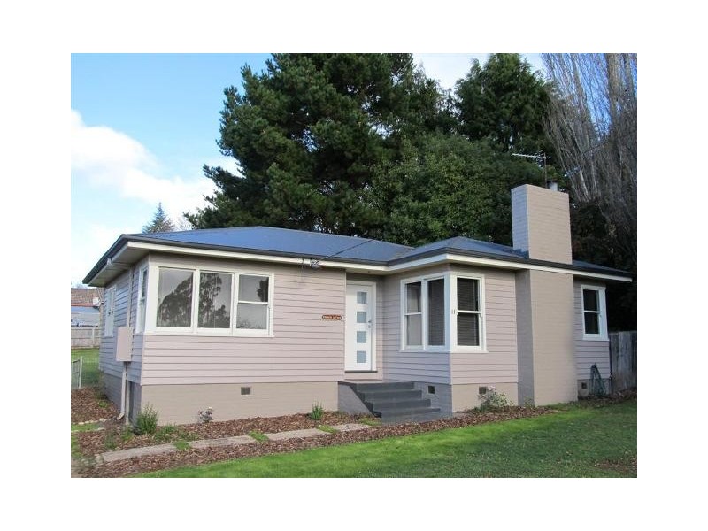 11 Grigg Street, Deloraine TAS 7304