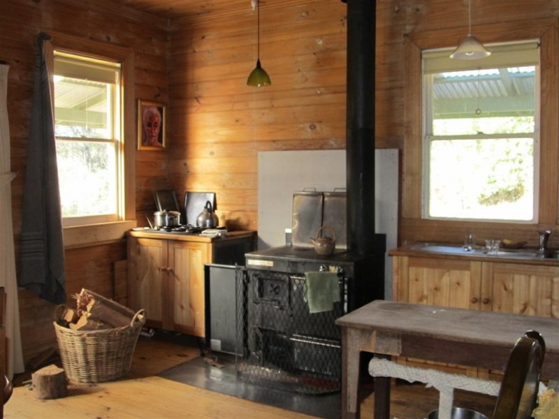 387 Sugarloaf Road, Jackeys Marsh TAS 7304