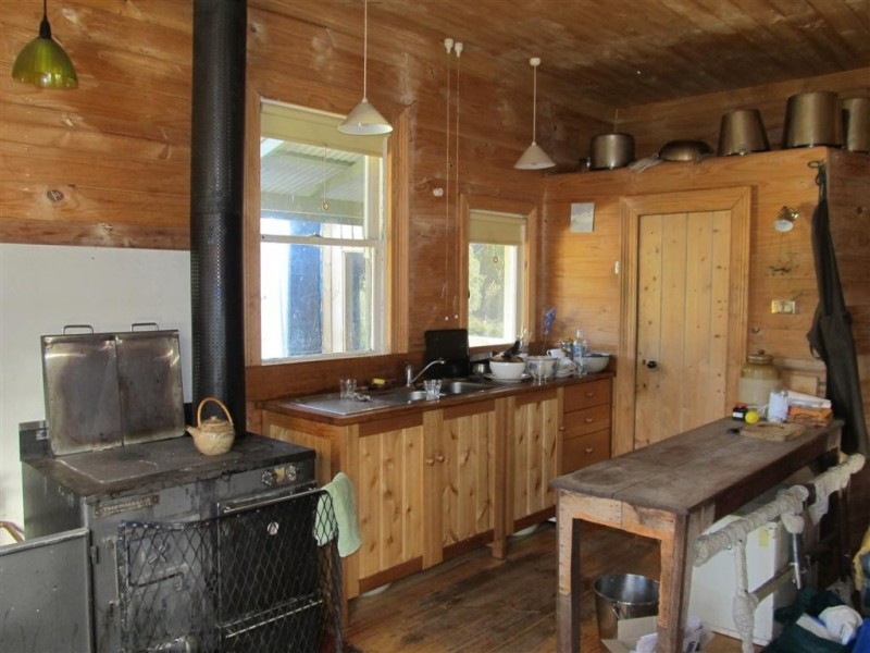 387 Sugarloaf Road, Jackeys Marsh TAS 7304