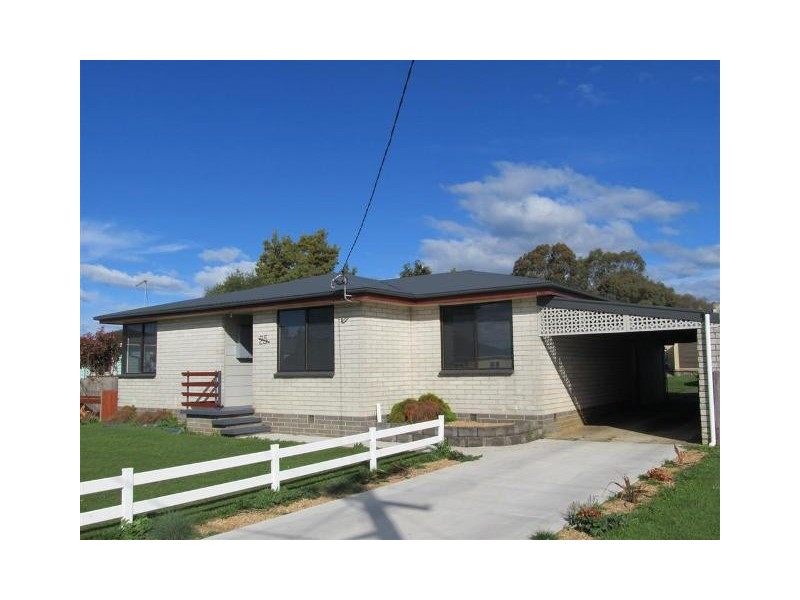 25 Grigg Street, Deloraine TAS 7304