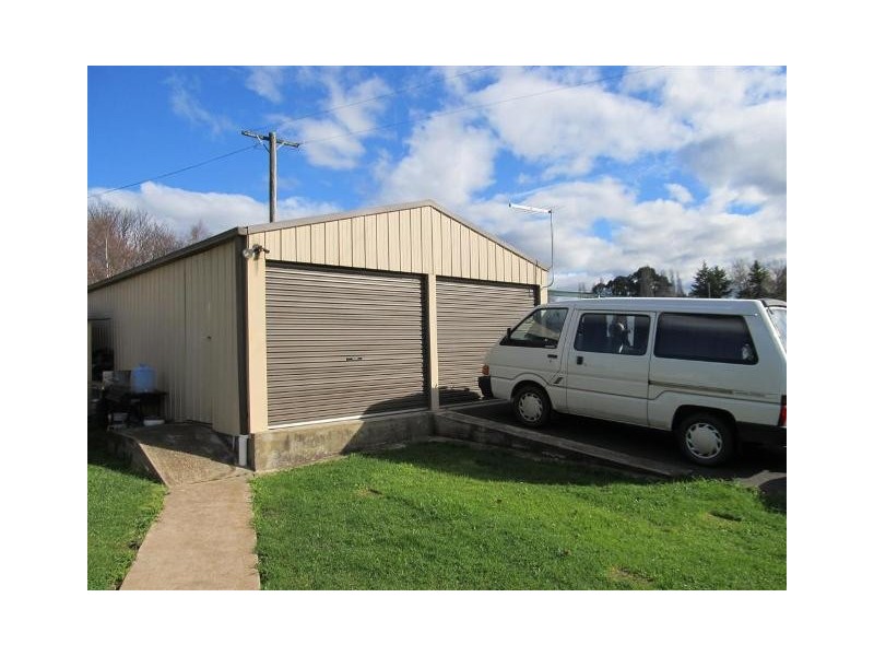 25 Grigg Street, Deloraine TAS 7304