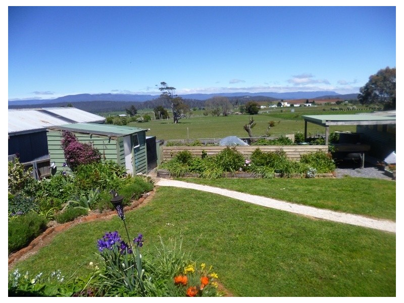 152 Emu Bay Road, Deloraine TAS 7304