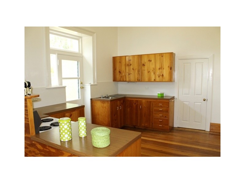 5283 Bass Highway, Deloraine TAS 7304