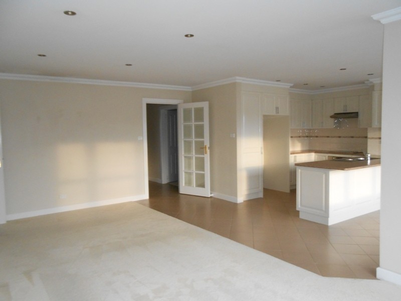 16 East Parade, Deloraine TAS 7304