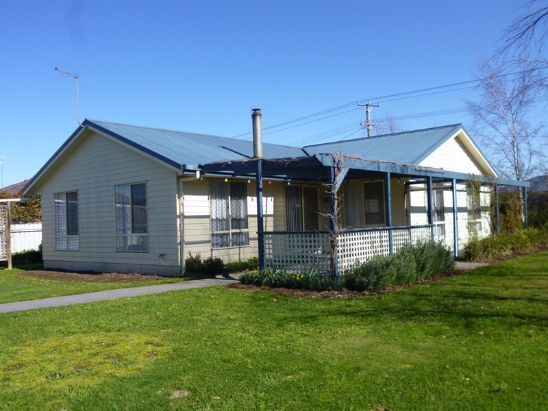 17 Jones Street, Westbury TAS 7303