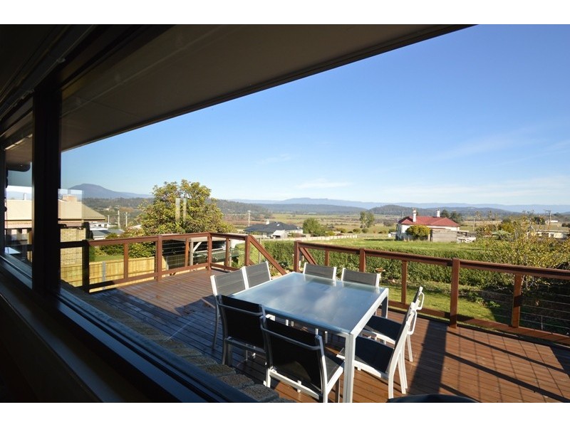 6 High Street, Deloraine TAS 7304