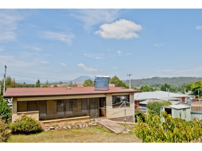 35 Parsonage Street, Deloraine TAS 7304