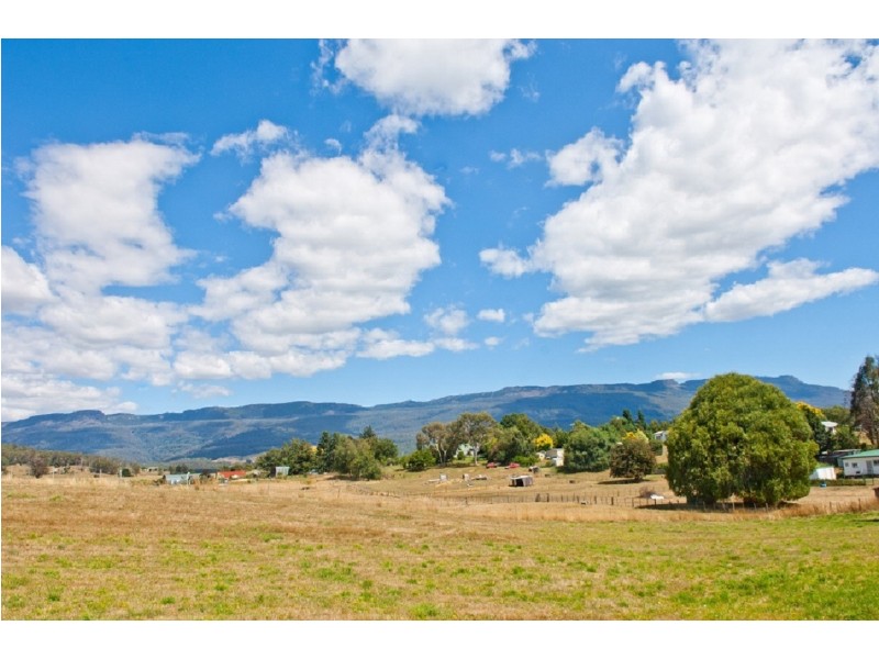 35 Caveside Road, Mole Creek TAS 7304