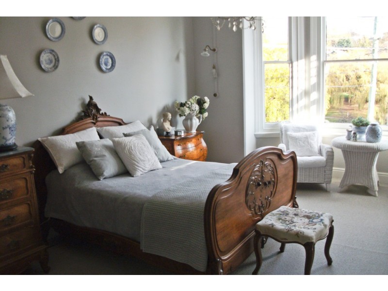 8 East Parade, Deloraine TAS 7304