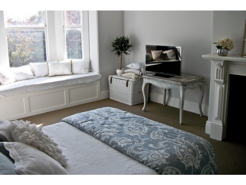 8 East Parade, Deloraine TAS 7304