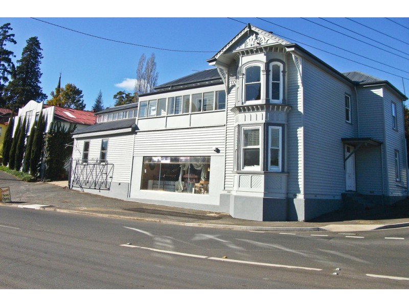 8 East Parade, Deloraine TAS 7304