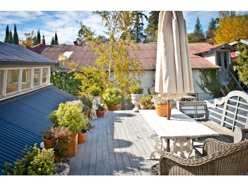 8 East Parade, Deloraine TAS 7304