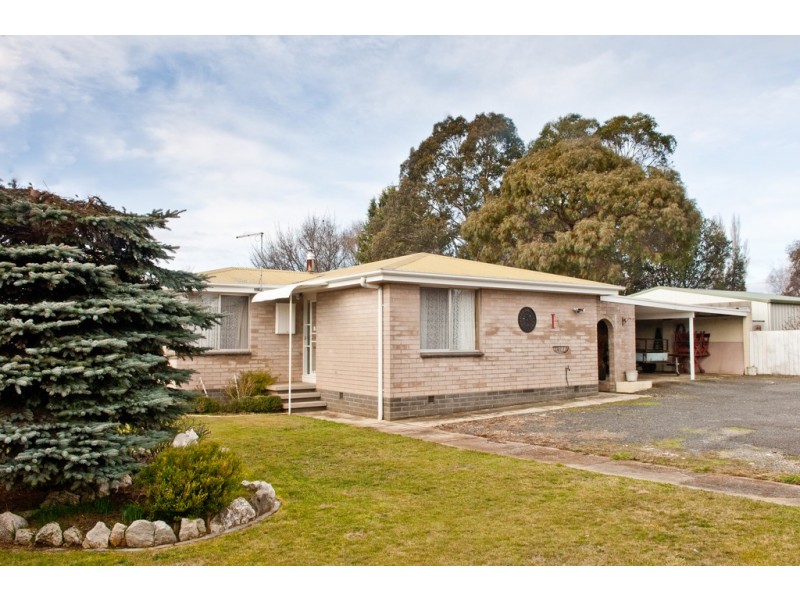 23 Grigg Street, Deloraine TAS 7304