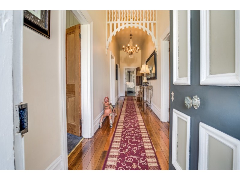 105 West Barrack Street, Deloraine TAS 7304