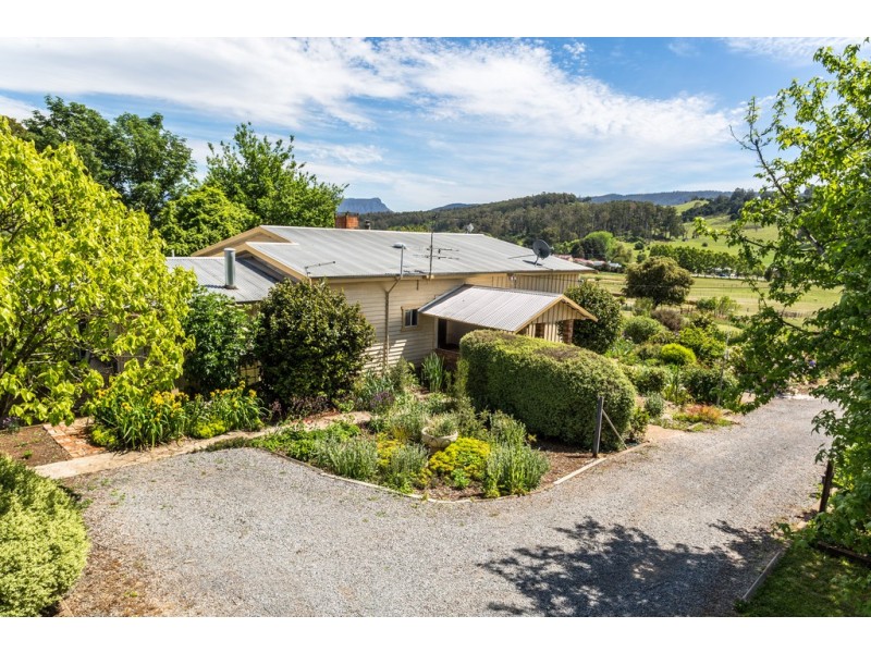 18 McNeill Street, Mole Creek TAS 7304