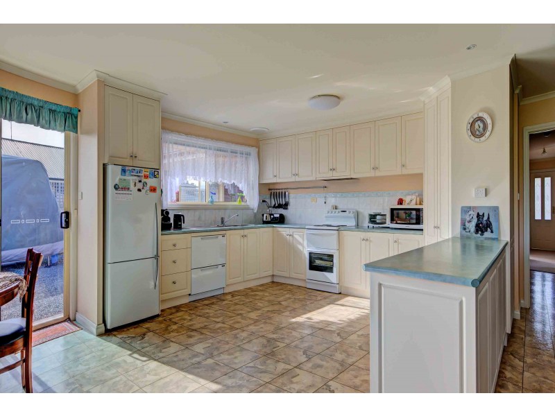 11 Alison Court, Westbury TAS 7303