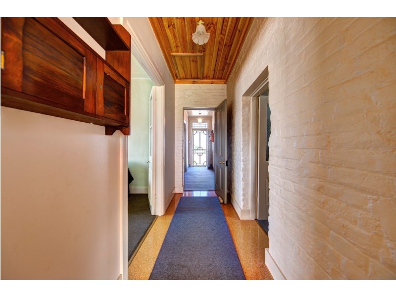 77 Emu Bay Road, Deloraine TAS 7304