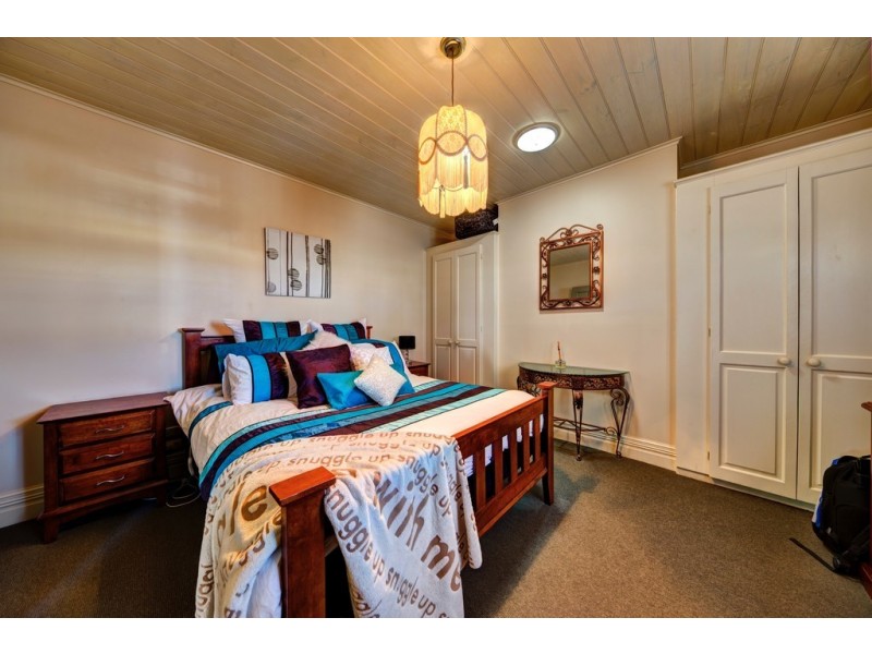 77 Emu Bay Road, Deloraine TAS 7304