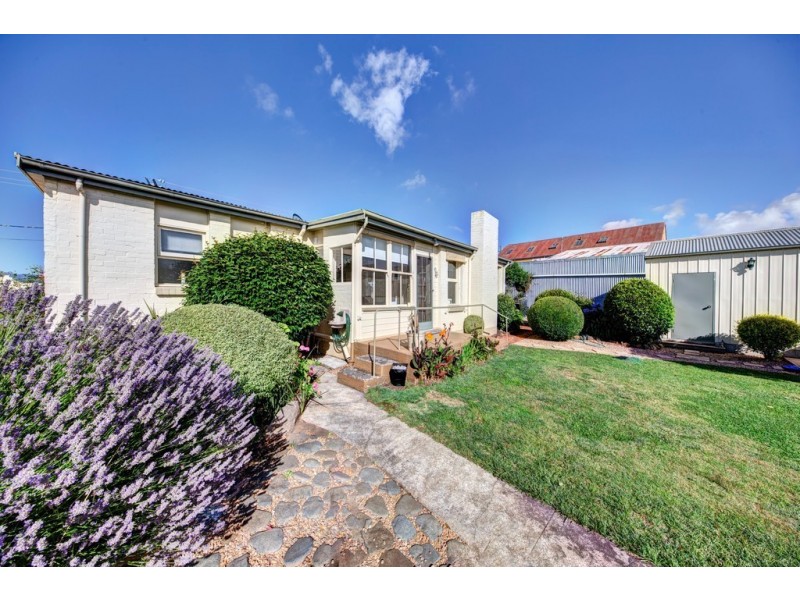 77 Emu Bay Road, Deloraine TAS 7304