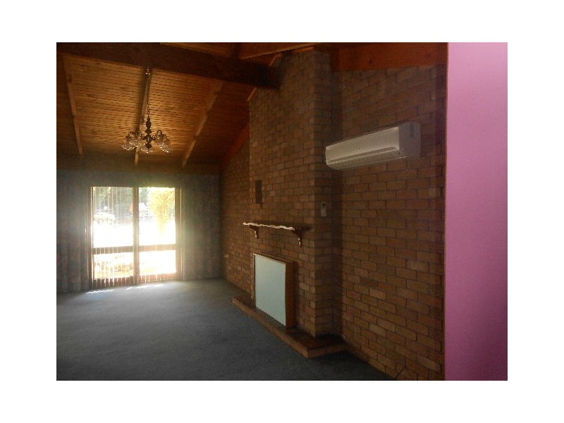 12 Commonwealth Court, Penguin TAS 7316