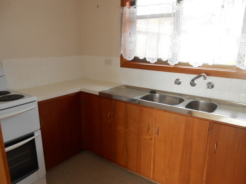 2/271 Bass Highway, Ocean Vista TAS 7320