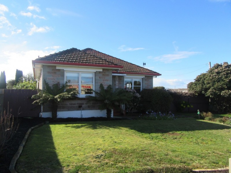 72 Don Road, Devonport TAS 7310