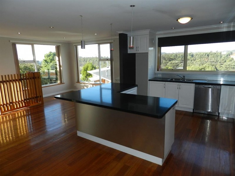 13 Simon Court, Romaine TAS 7320