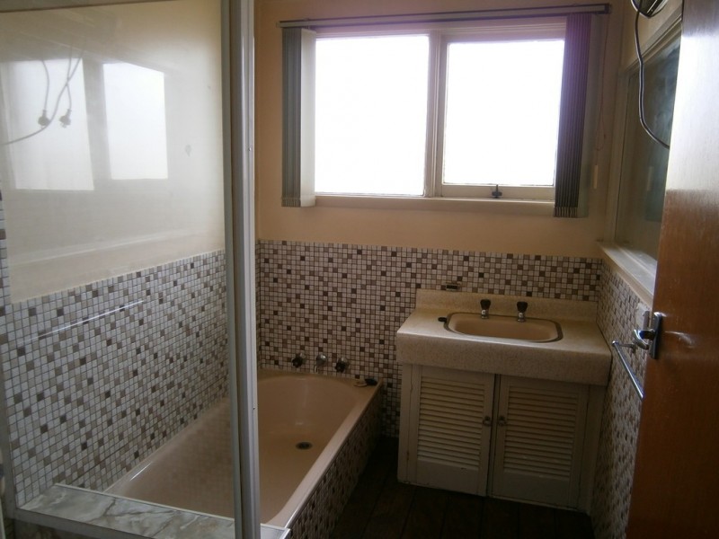 17 Riverview Avenue, East Devonport TAS 7310