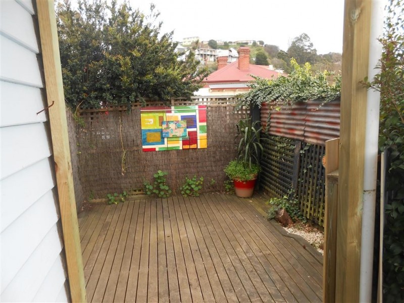 4/11 Hodgman Street, Burnie TAS 7320