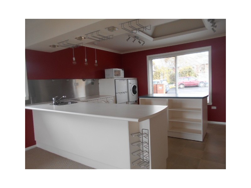 102 Upper Maud Street, West Ulverstone TAS 7315