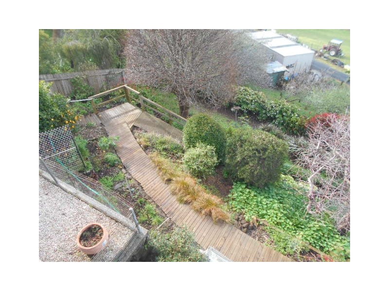 102 Upper Maud Street, West Ulverstone TAS 7315