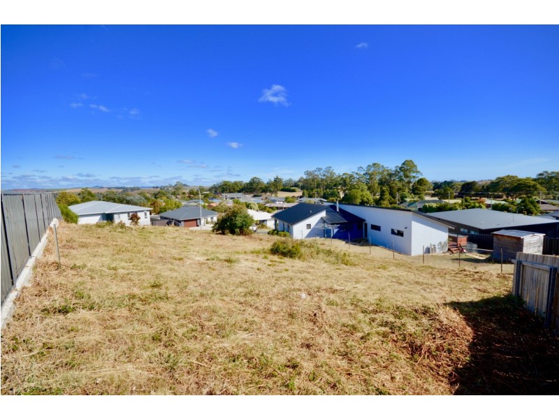 9 Hedstrom Drive, Stony Rise TAS 7310