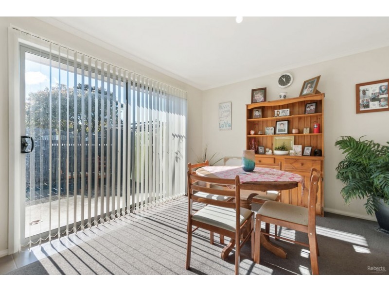 2/68 Hiller Street, Devonport TAS 7310