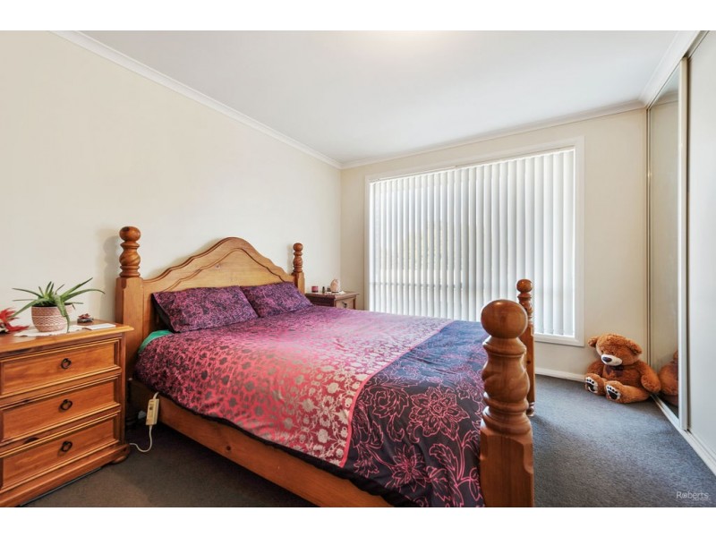 2/68 Hiller Street, Devonport TAS 7310