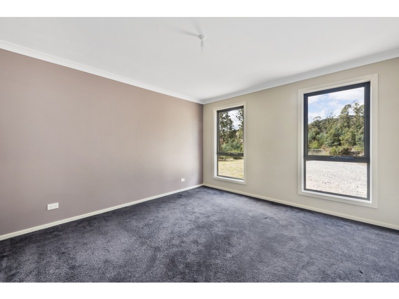 9 Penzance Place, Acacia Hills TAS 7306