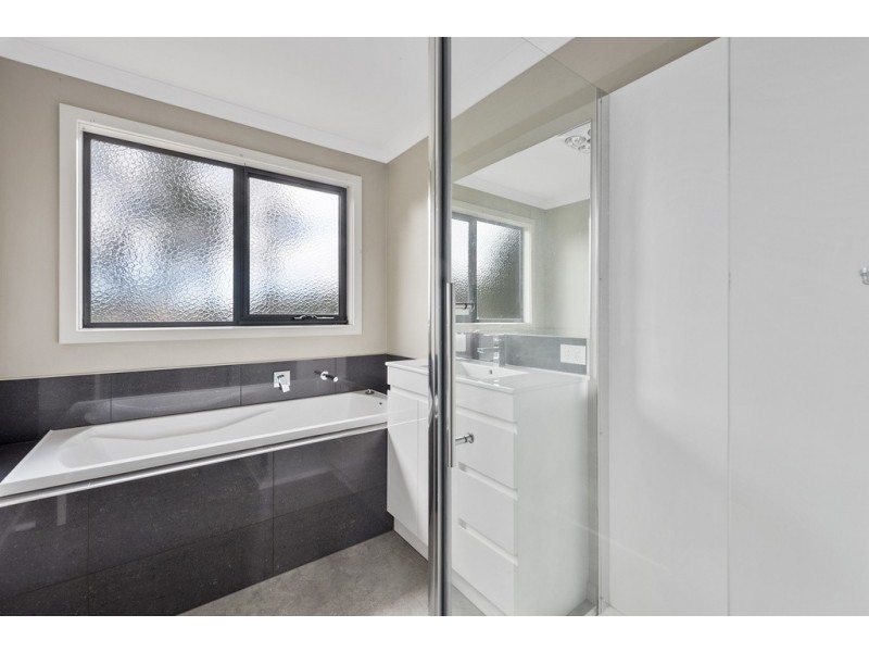 9 Penzance Place, Acacia Hills TAS 7306