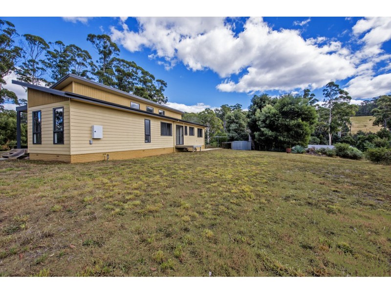 9 Penzance Place, Acacia Hills TAS 7306
