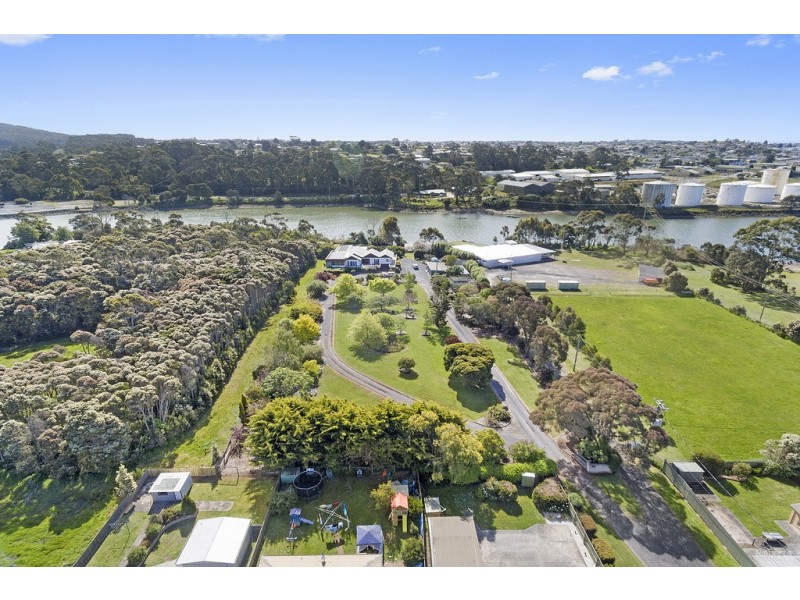 68 River Road, Ambleside TAS 7310