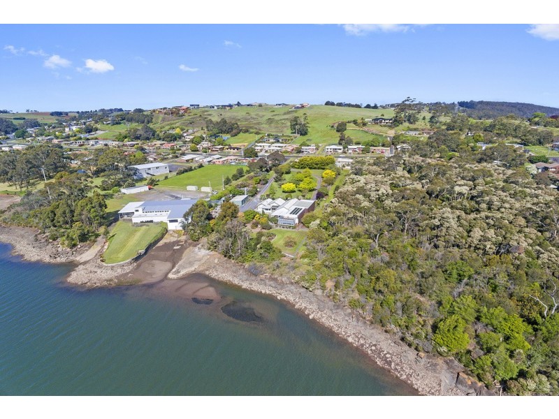 68 River Road, Ambleside TAS 7310