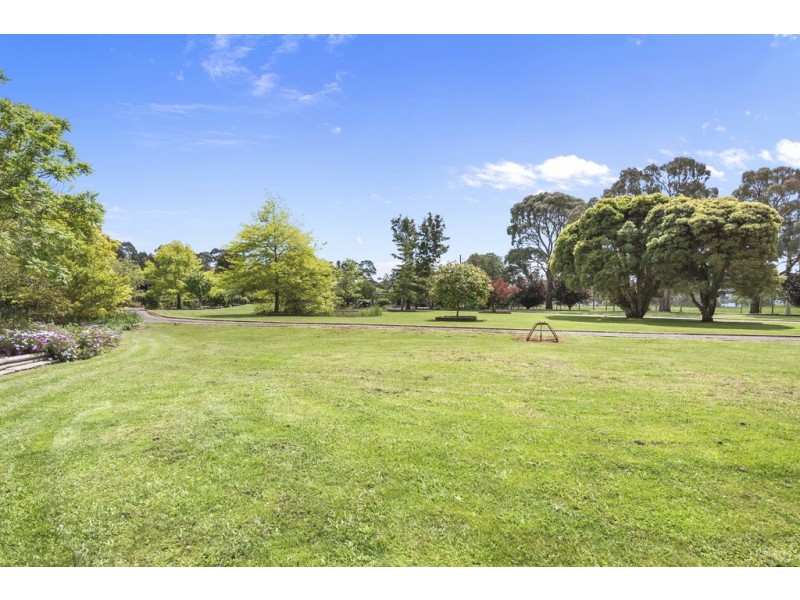 68 River Road, Ambleside TAS 7310