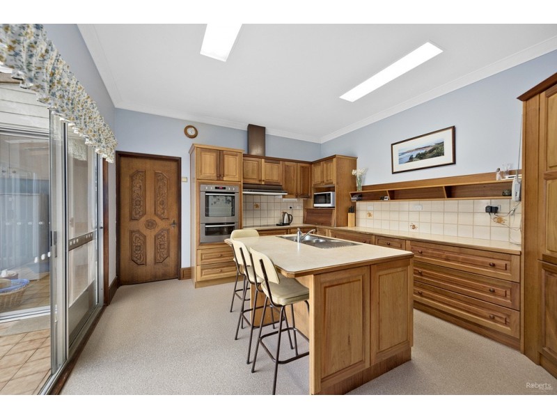68 River Road, Ambleside TAS 7310