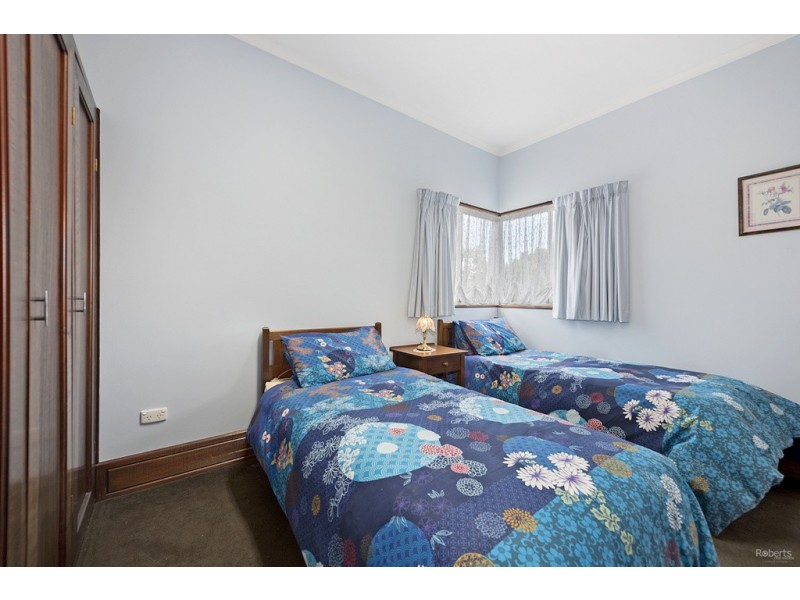 68 River Road, Ambleside TAS 7310