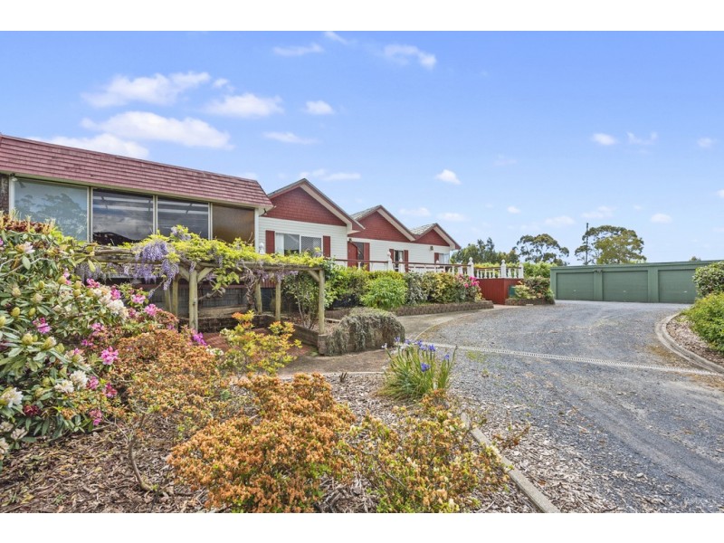 68 River Road, Ambleside TAS 7310