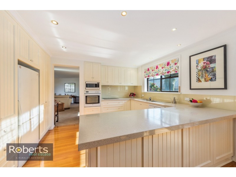 11 Wiena Crescent, Miandetta TAS 7310