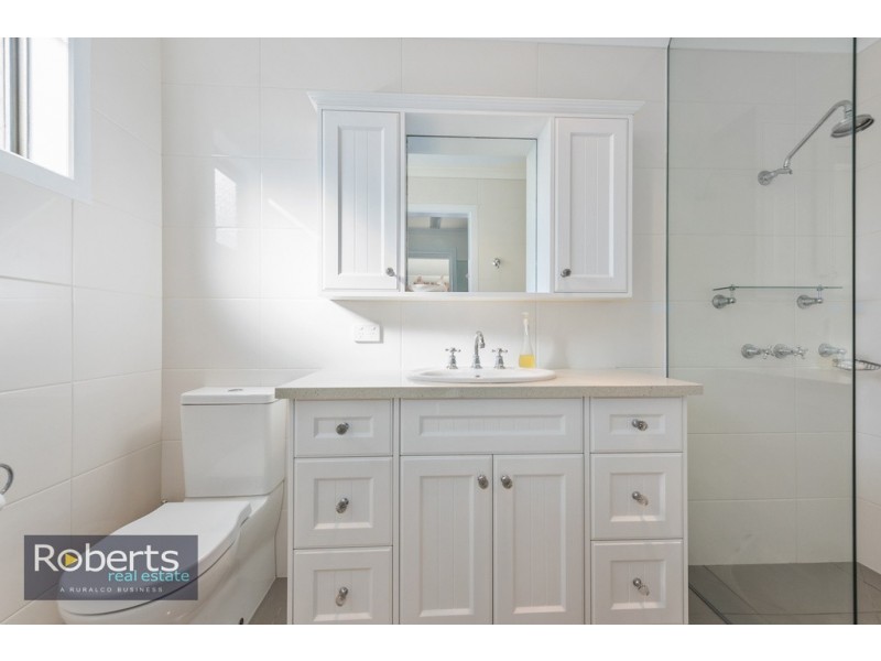 11 Wiena Crescent, Miandetta TAS 7310