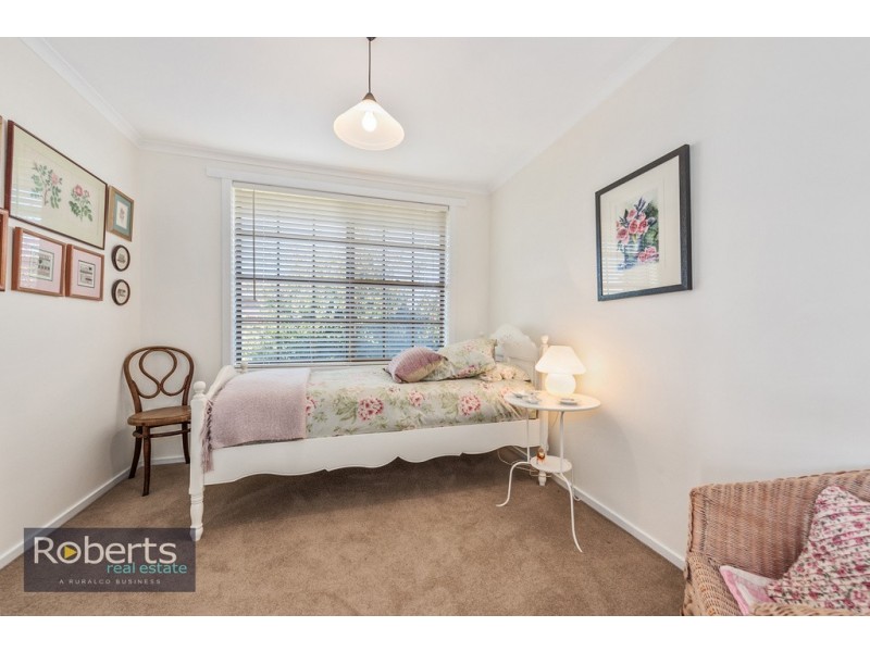 11 Wiena Crescent, Miandetta TAS 7310