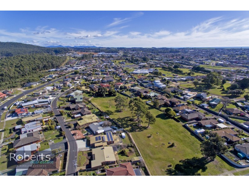 11 Wiena Crescent, Miandetta TAS 7310